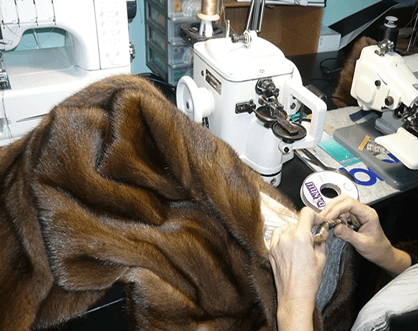 Fur sewing machine